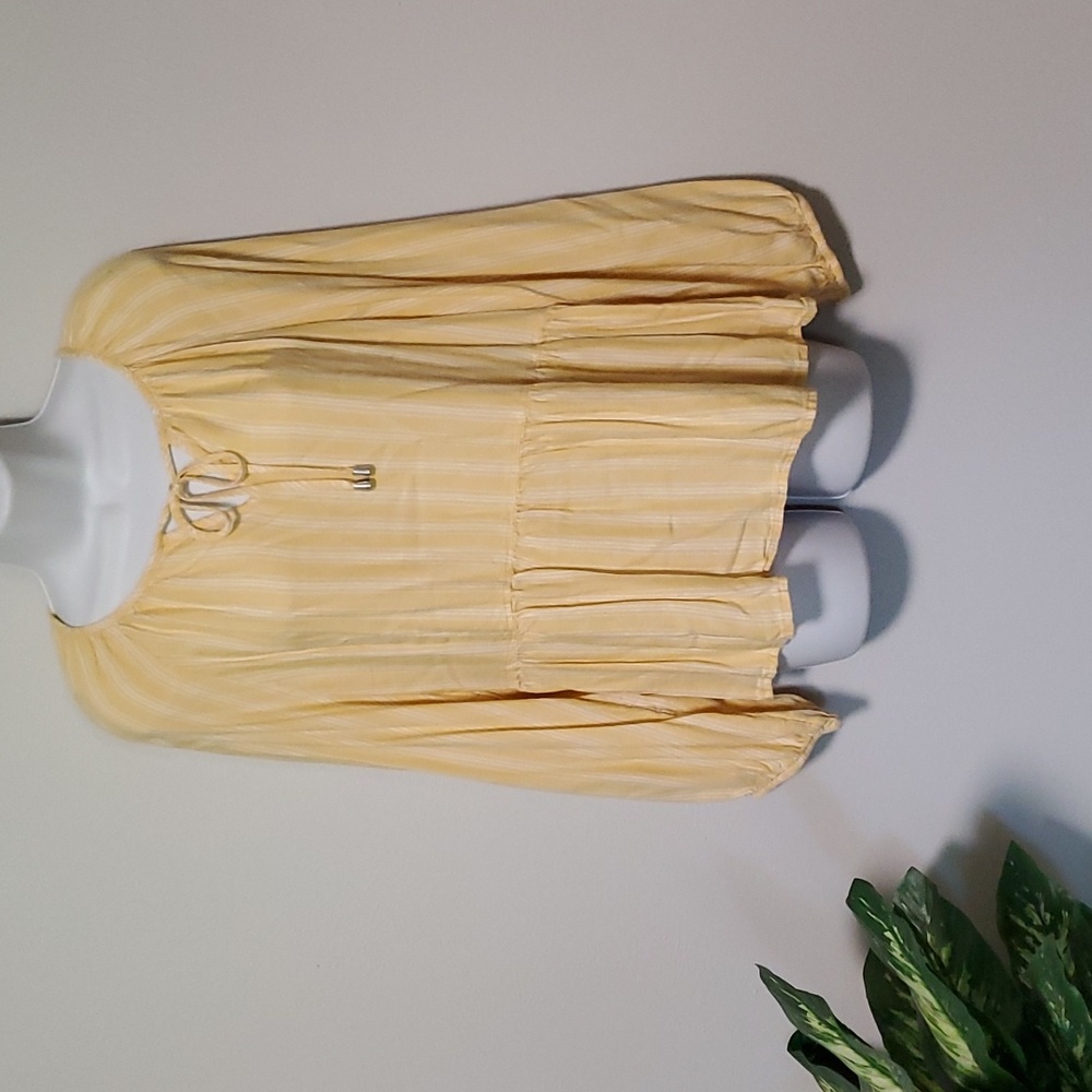 Yelllllow, Time and Tru, Size Large soft long cuffed sleeves Blouse.